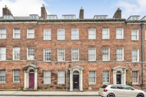 Flat in the Heart of Worcester